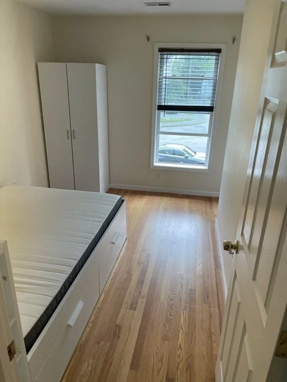4 bed, 2 bath apartment for rent at 5 Garrett Dr, West Quincy — photo 14 of 25