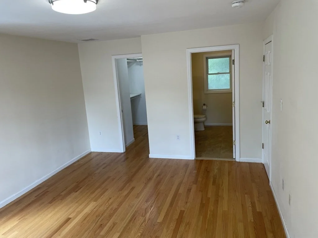 4 bed, 2 bath apartment for rent at 5 Garrett Dr, West Quincy — photo 11 of 25