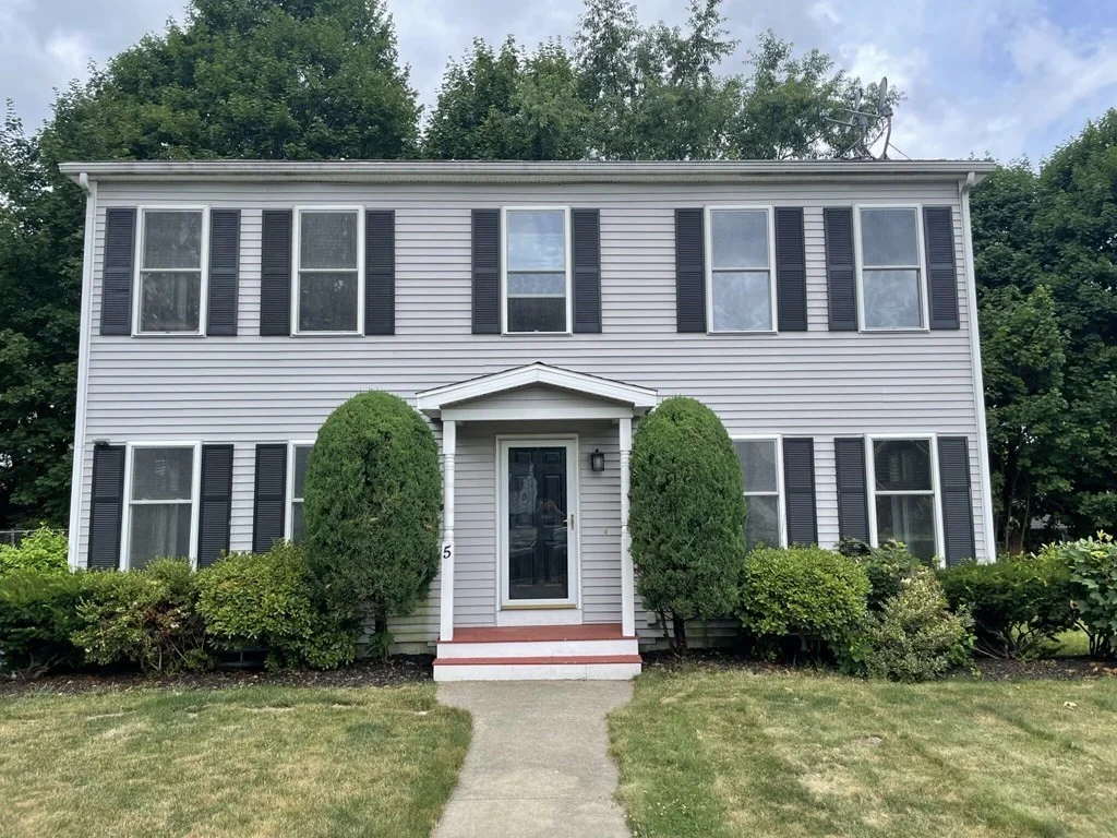 4 bed, 2 bath apartment for rent at 5 Garrett Dr, West Quincy — photo 1 of 25