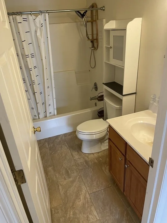 4 bed, 2 bath apartment for rent at 5 Garrett Dr, West Quincy — photo 19 of 25