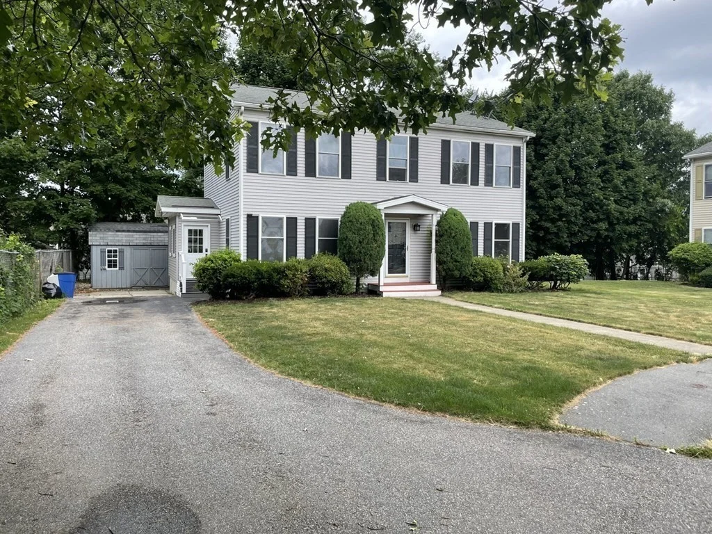 4 bed, 2 bath apartment for rent at 5 Garrett Dr, West Quincy — photo 2 of 25