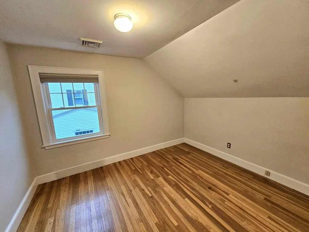 3 bed, 1 bath apartment for rent at 5 Garrison Rd Unit 5, Wellesley — photo 22 of 36