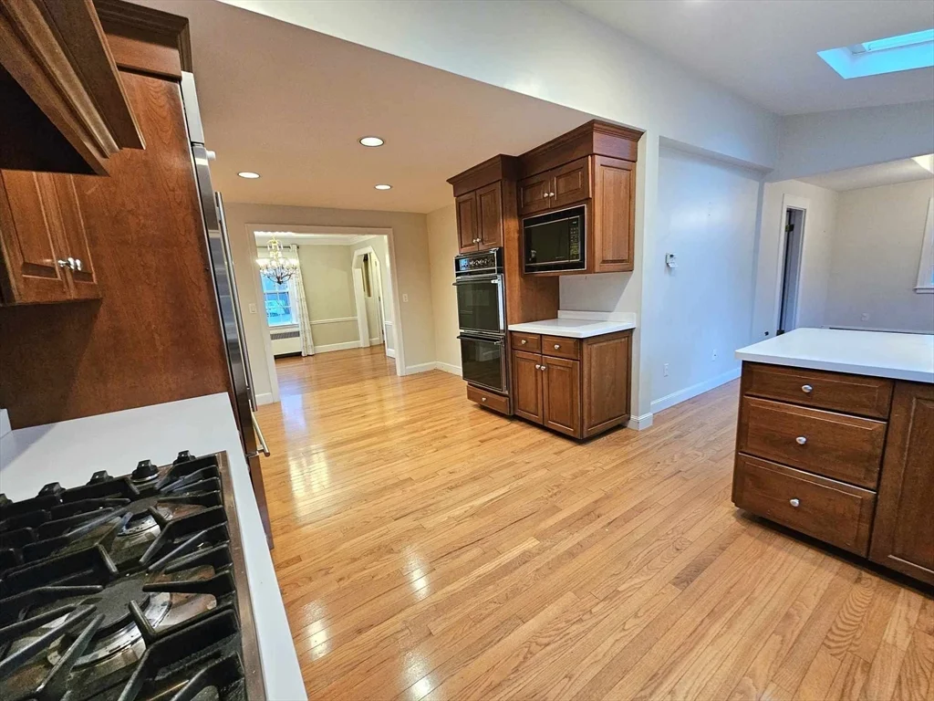 3 bed, 1 bath apartment for rent at 5 Garrison Rd Unit 5, Wellesley — photo 5 of 36