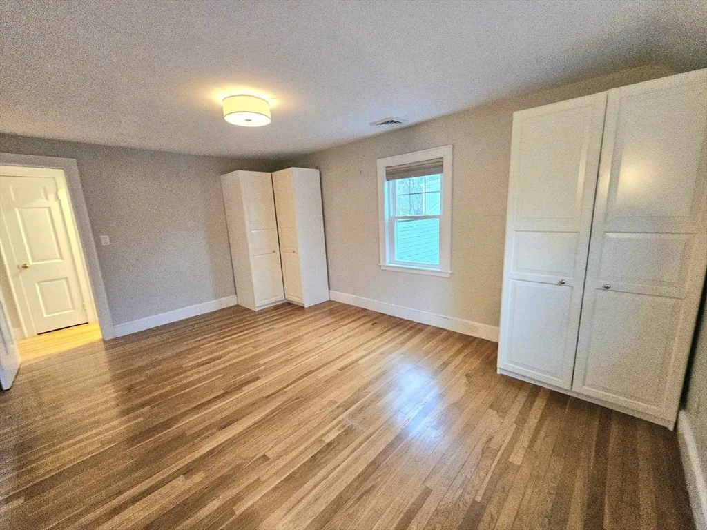 3 bed, 1 bath apartment for rent at 5 Garrison Rd Unit 5, Wellesley — photo 18 of 36