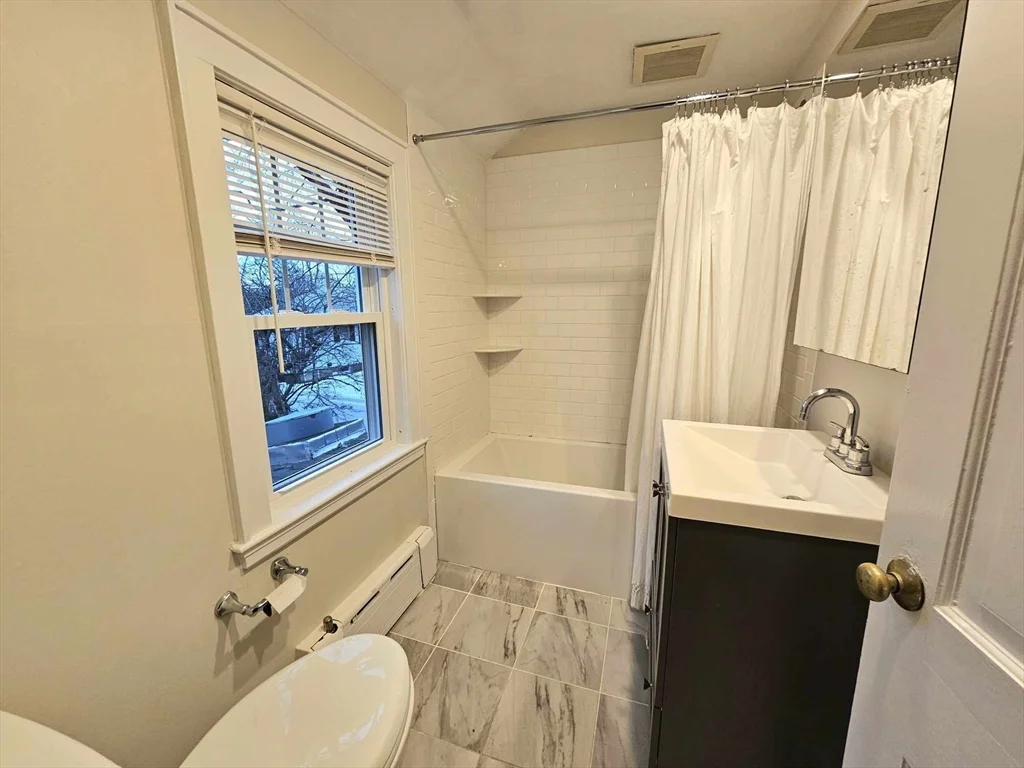 3 bed, 1 bath apartment for rent at 5 Garrison Rd Unit 5, Wellesley — photo 25 of 36