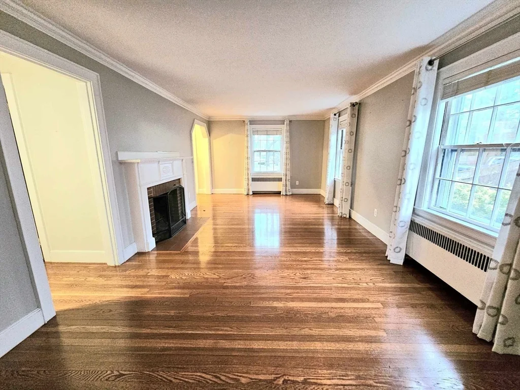 3 bed, 1 bath apartment for rent at 5 Garrison Rd Unit 5, Wellesley — photo 13 of 36