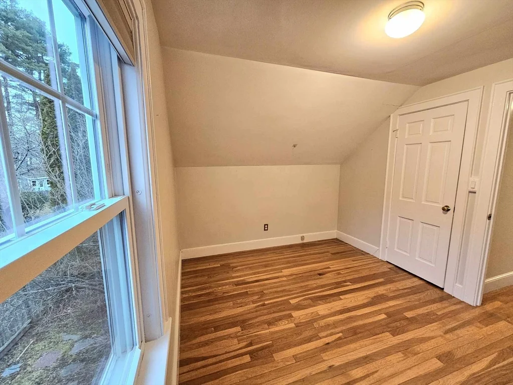 3 bed, 1 bath apartment for rent at 5 Garrison Rd Unit 5, Wellesley — photo 23 of 36