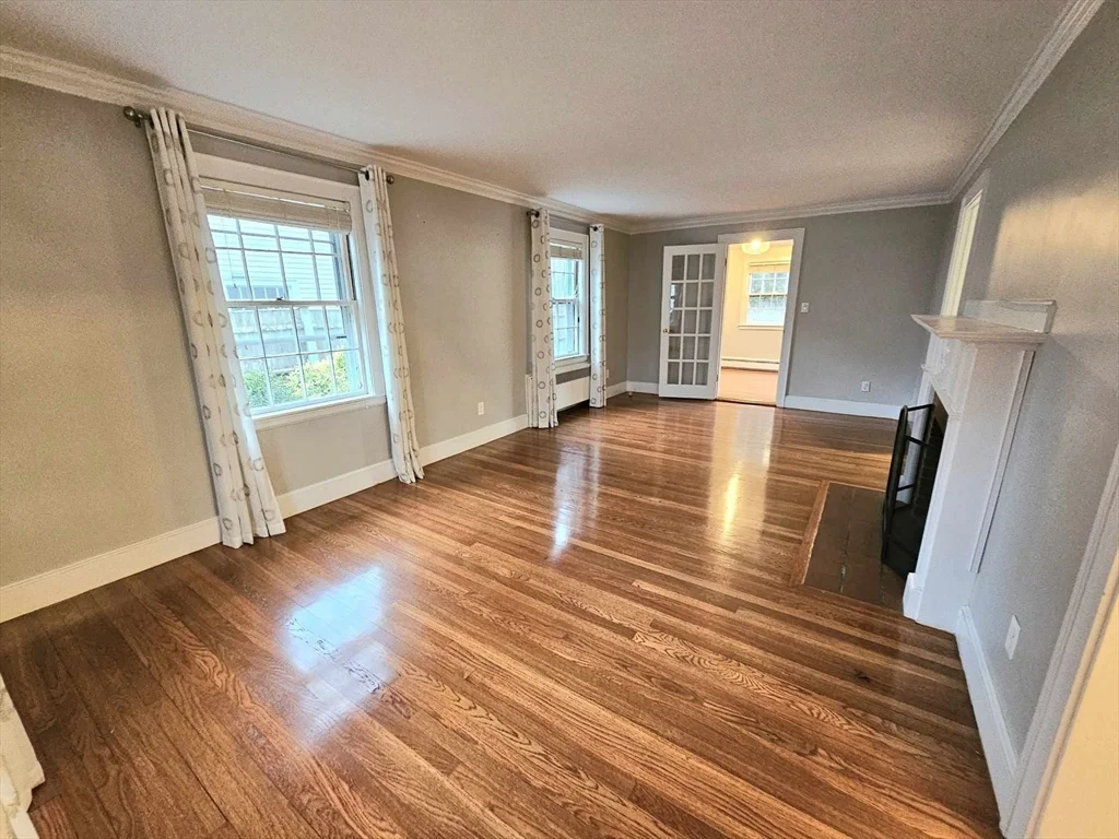 3 bed, 1 bath apartment for rent at 5 Garrison Rd Unit 5, Wellesley — photo 12 of 36