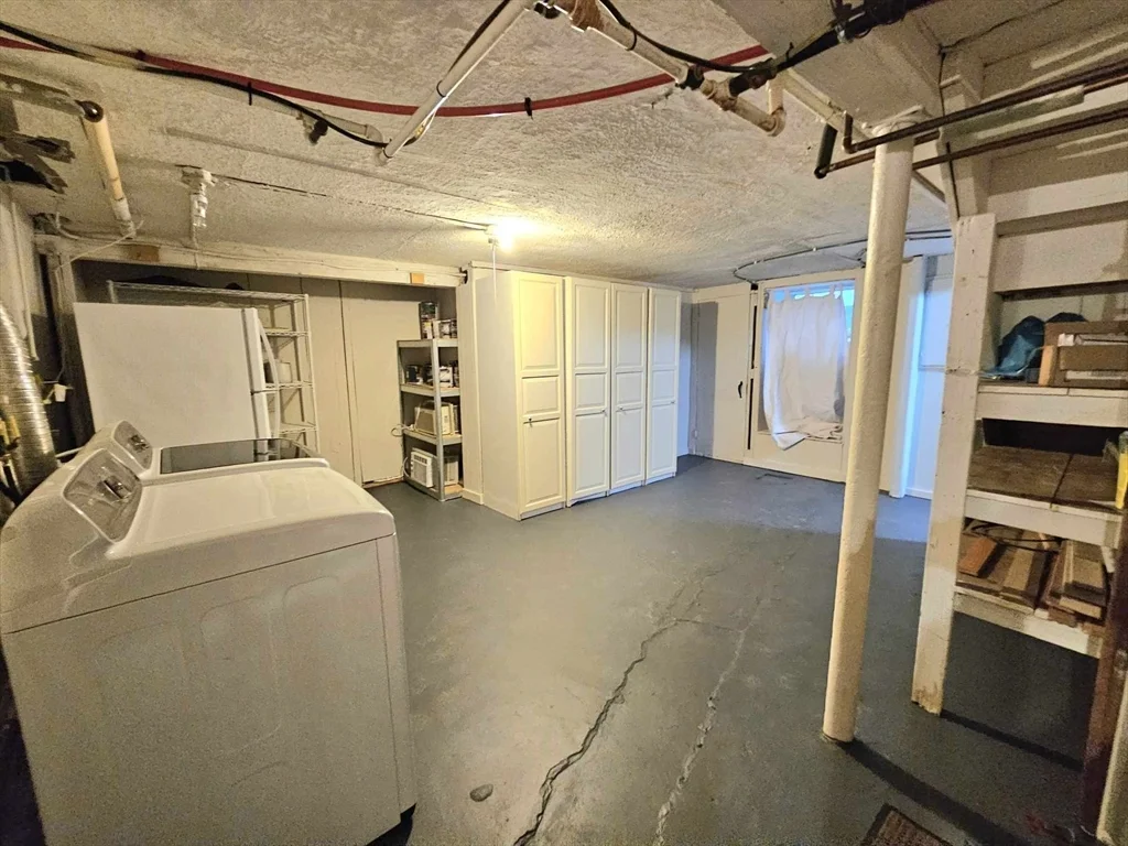 3 bed, 1 bath apartment for rent at 5 Garrison Rd Unit 5, Wellesley — photo 31 of 36
