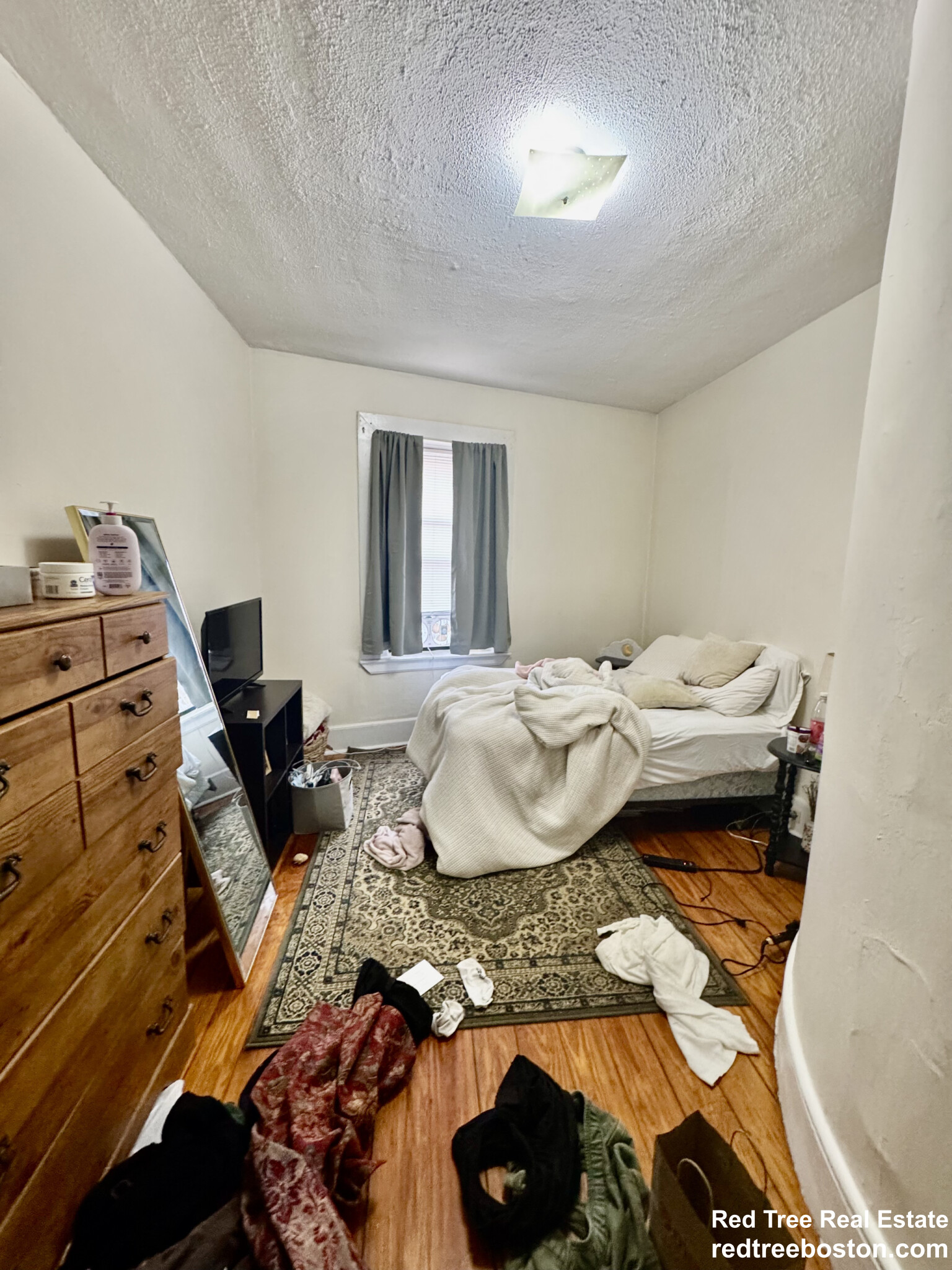 2 bed, 1 bath apartment for rent at 5 Glen Rd Unit 101, Jamaica Plain — photo 4 of 5
