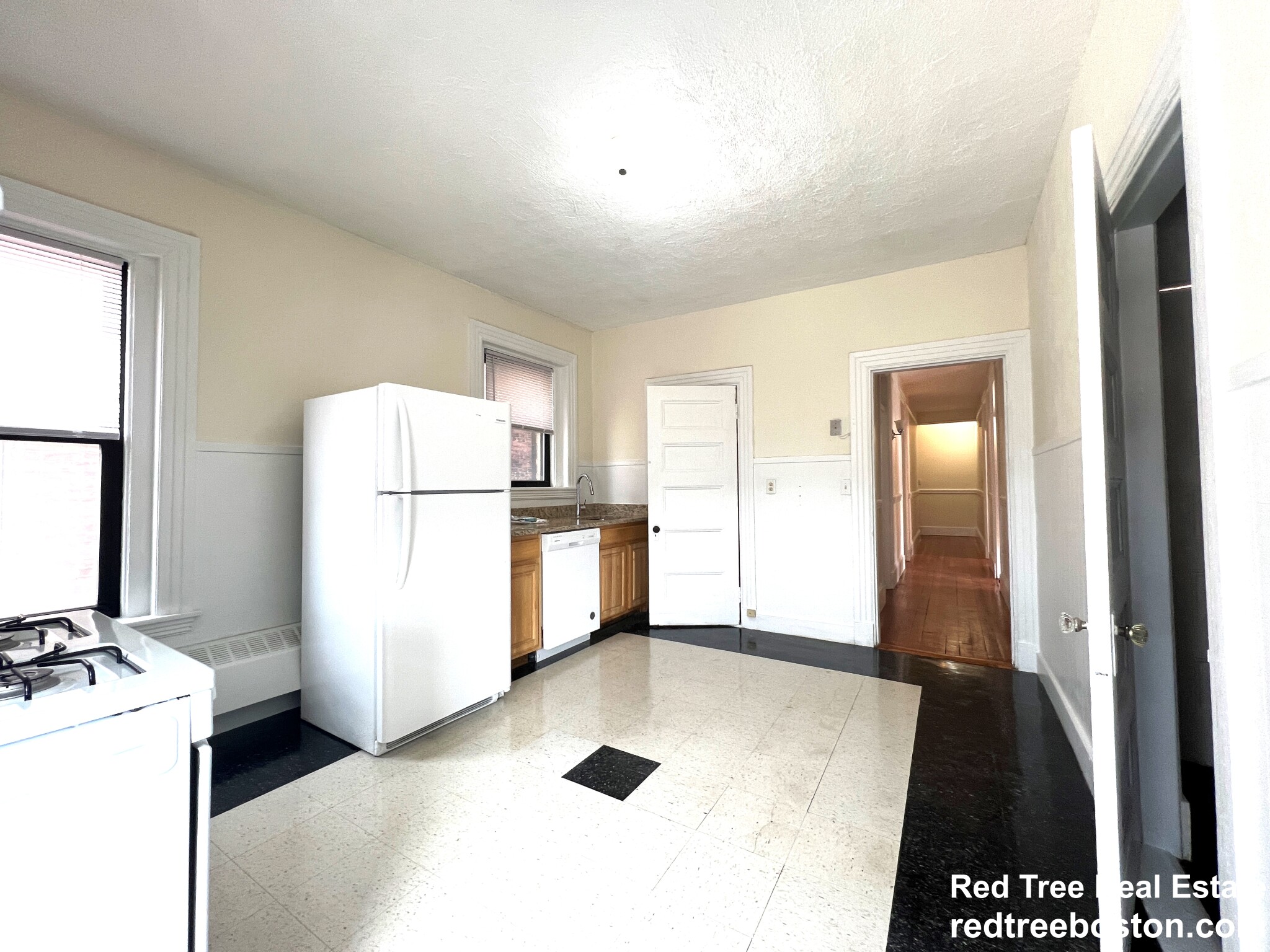 1 bed, 1 bath apartment for rent at 5 Glen Rd Unit 202, Jamaica Plain — photo 2 of 8