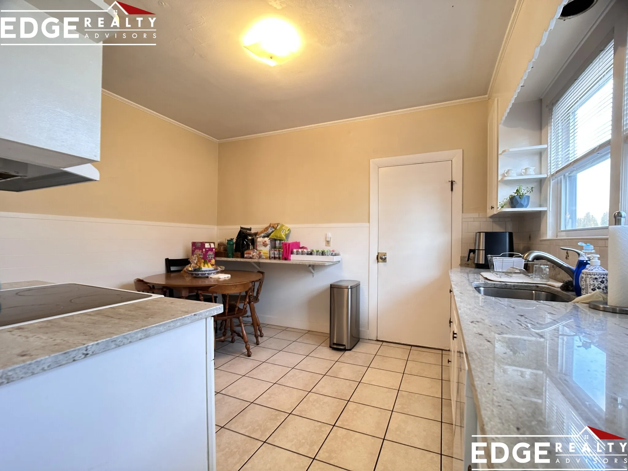3 bed, 2 bath apartment for rent at 5 Glenley Ter Unit N/A, Oak Square — photo 8 of 9