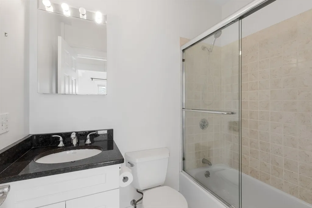 2 bed, 2 bath apartment for rent at 5 Granite Unit 2R, Ward Two — photo 7 of 11