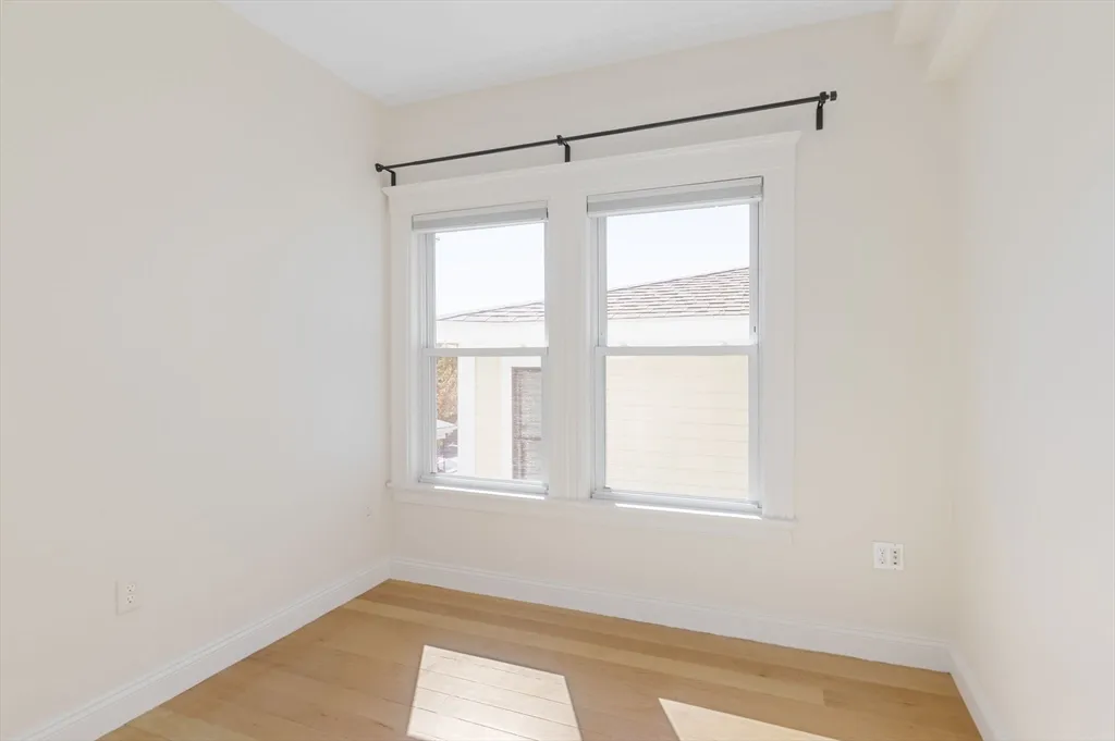 2 bed, 2 bath apartment for rent at 5 Granite Unit 2R, Ward Two — photo 6 of 11