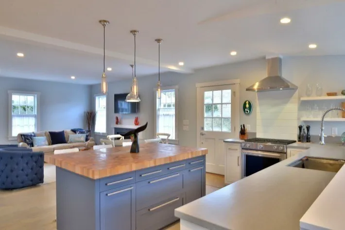 3 bed, 2 bath apartment for rent at 5 Green Ln, Nantucket — photo 10 of 27