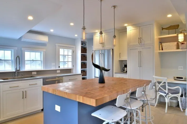 3 bed, 2 bath apartment for rent at 5 Green Ln, Nantucket — photo 8 of 27