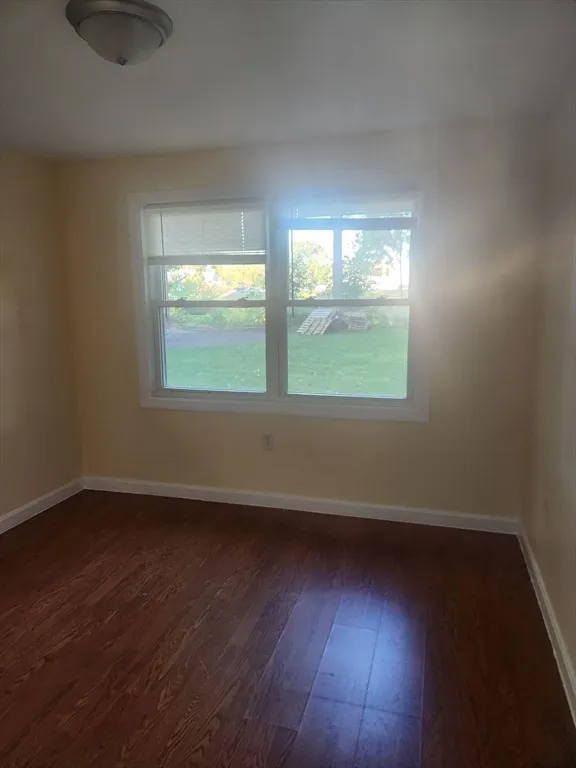 3 bed, 1 bath apartment for rent at 5 Greenville St, Spencer — photo 11 of 18