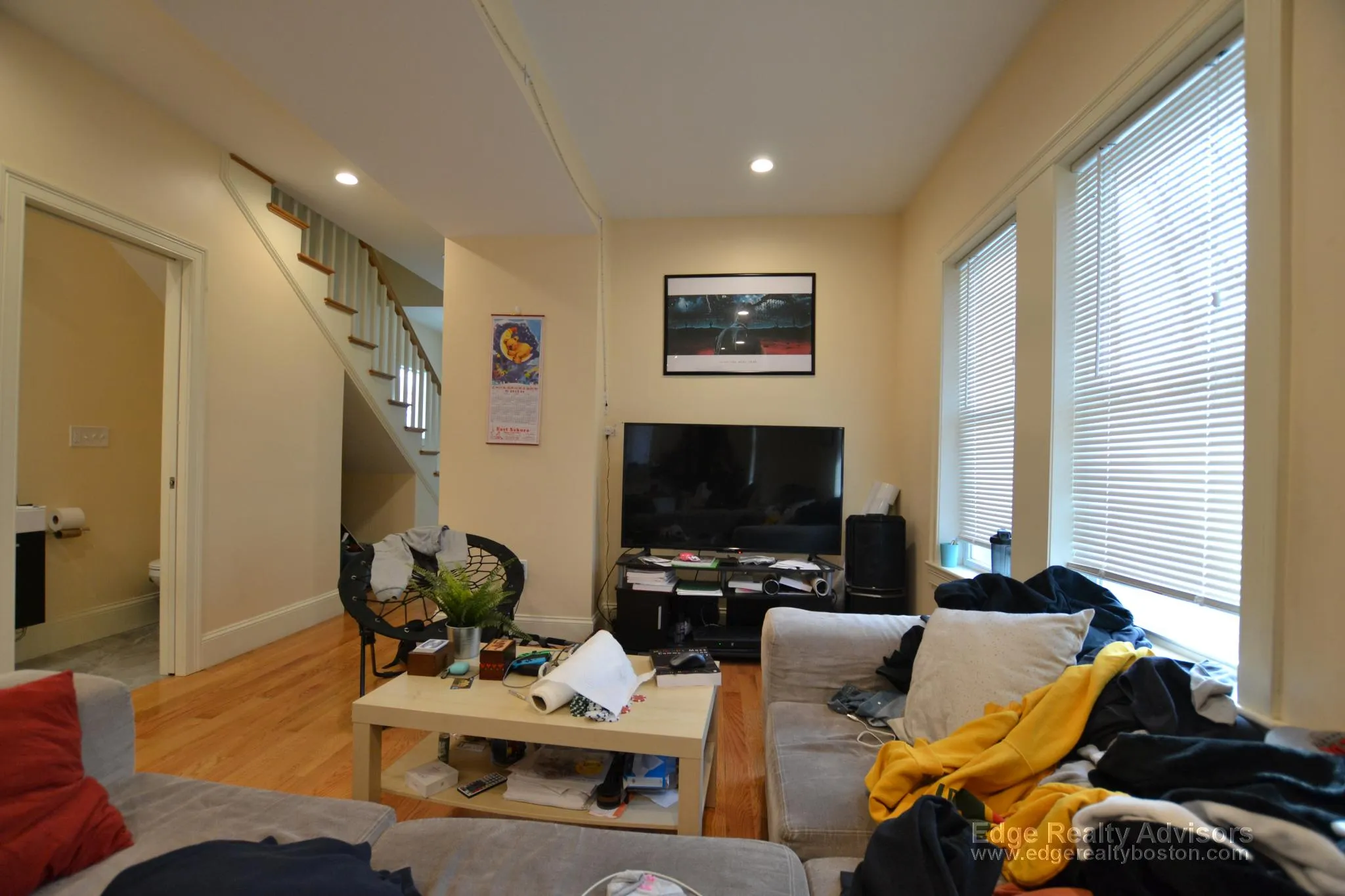 4 bed, 2 bath apartment for rent at 5 Griggs Pl Unit 1, Allston — photo 3 of 8