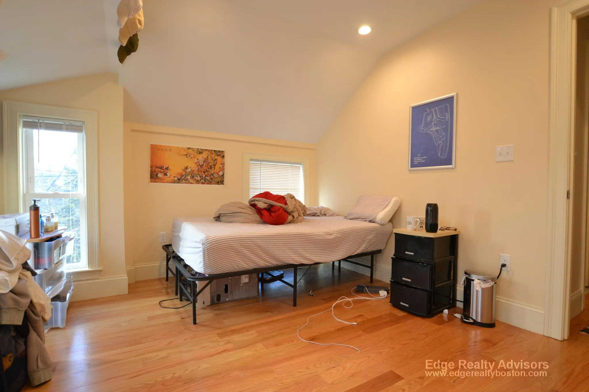 4 bed, 2 bath apartment for rent at 5 Griggs Pl Unit 1, Allston — photo 5 of 8