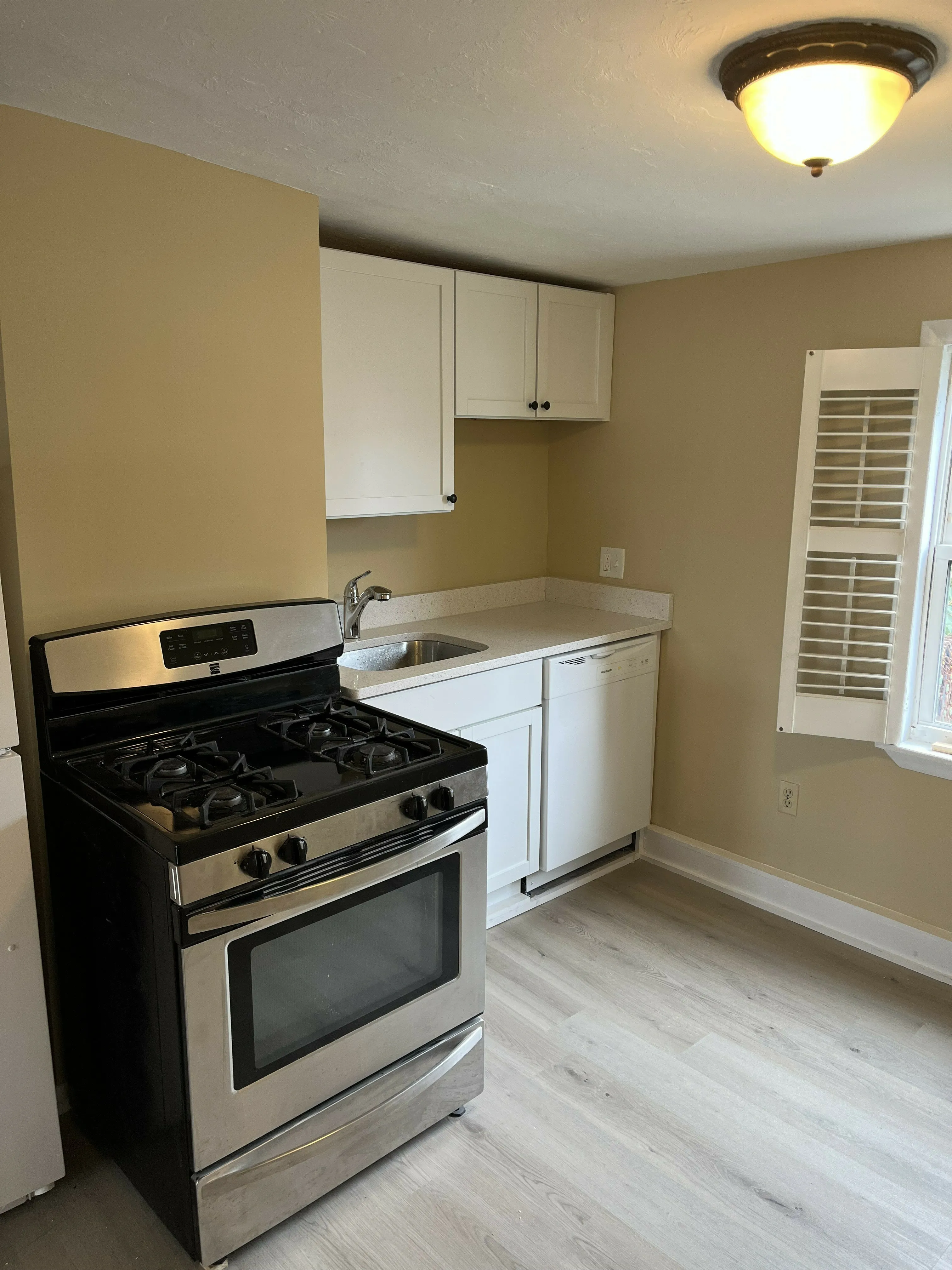 2 bed, 1 bath apartment for rent at 5 Grimes St Unit 2, South Boston