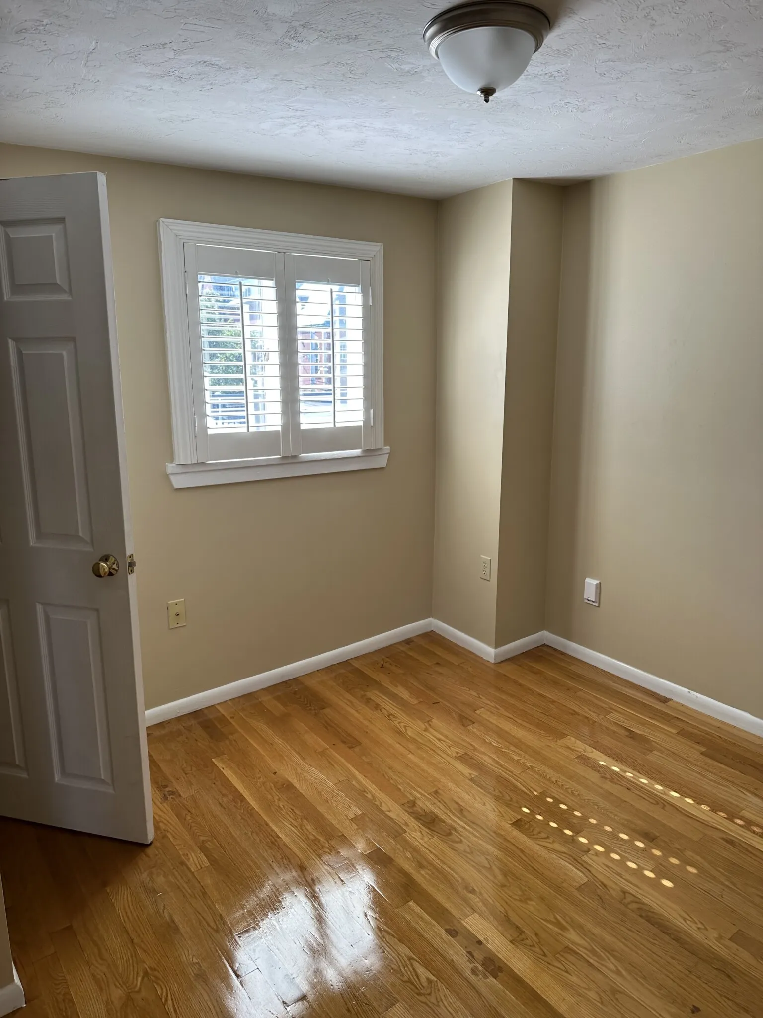 2 bed, 1 bath apartment for rent at 5 Grimes St Unit 2, South Boston — photo 6 of 6