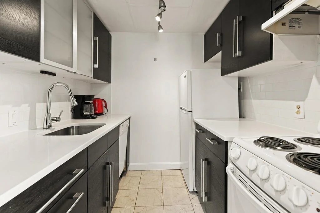 1 bed, 1 bath apartment for rent at 5 Grove St Unit 07, Beacon Hill — photo 5 of 12