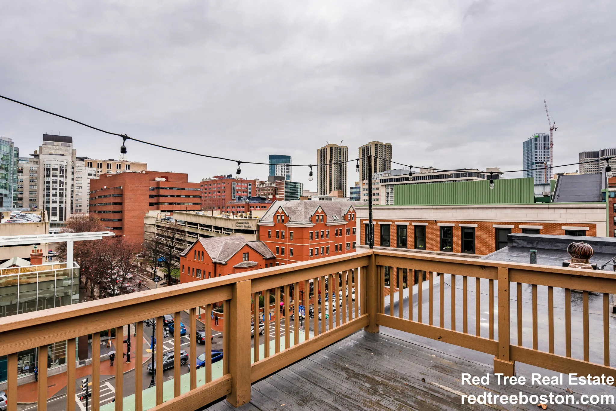 3 bed, 1 bath apartment for rent at 5 Grove St Unit 2, Beacon Hill — photo 3 of 4