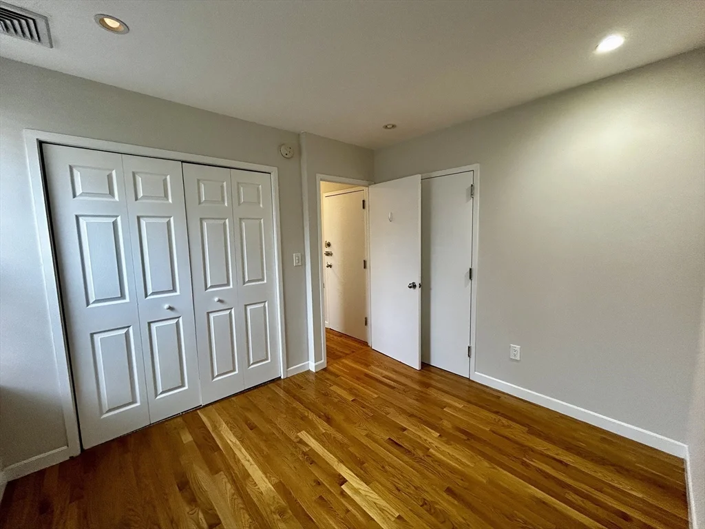 1 bed, 1 bath apartment for rent at 5 Grove St Unit 3, Beacon Hill — photo 9 of 11