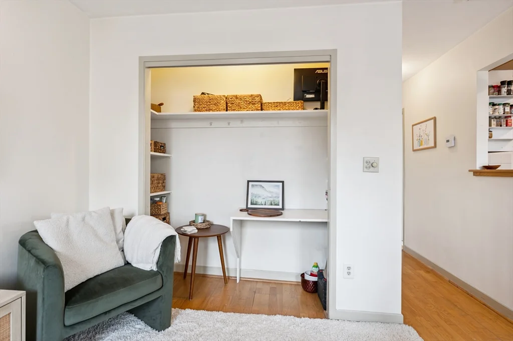 1 bed, 1 bath apartment for rent at 5 Grove St Unit 9, Beacon Hill — photo 4 of 24