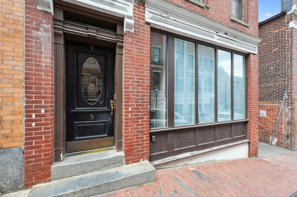 1 bed, 1 bath apartment for rent at 5 Grove St Unit 9, Beacon Hill — photo 19 of 24