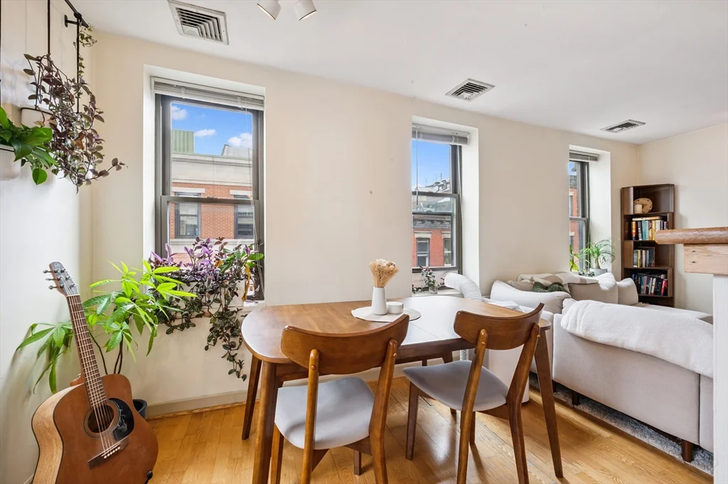 1 bed, 1 bath apartment for rent at 5 Grove St Unit 9, Beacon Hill — photo 6 of 24