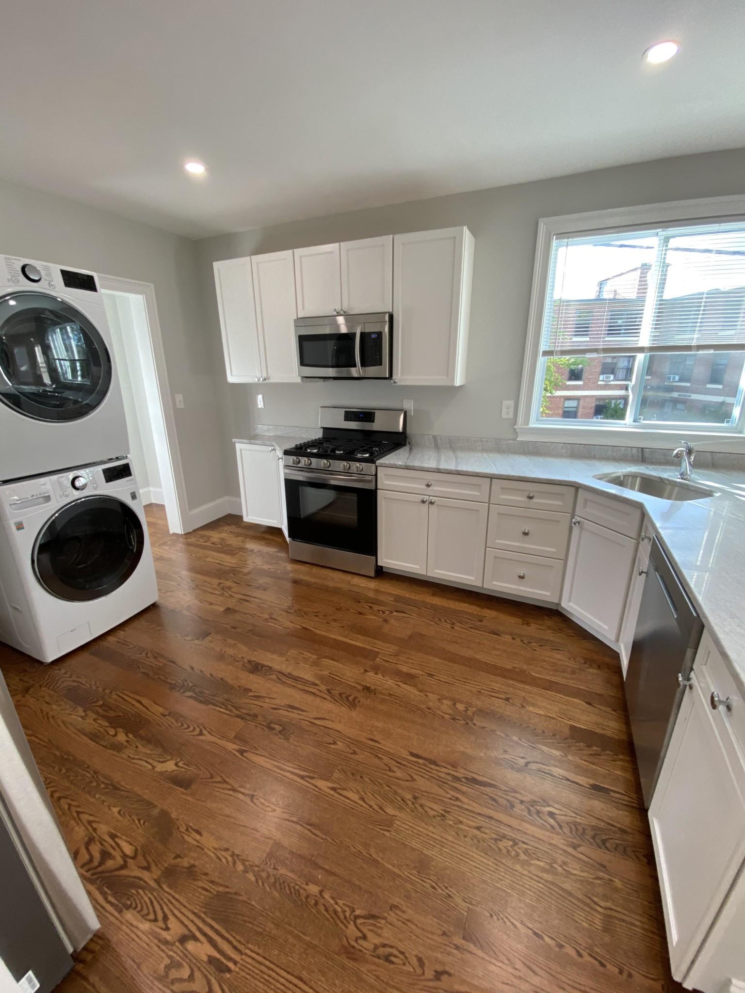 6 bed, 4 bath apartment for rent at 5 Hamilton Rd Unit 2, West Somerville