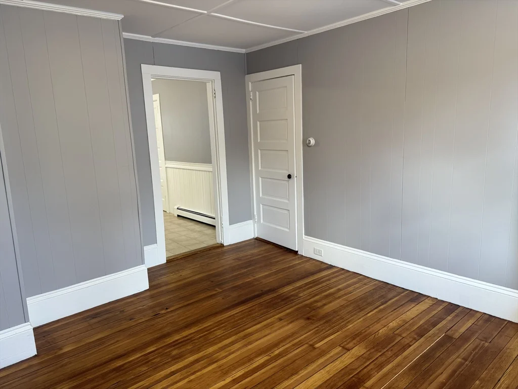 2 bed, 1 bath apartment for rent at 5 Hamilton St Unit 1, North Plymouth — photo 4 of 13