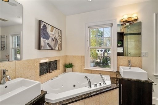 3 bed, 2 bath apartment for rent at 5 Hammond St, Chestnut Hill — photo 12 of 17