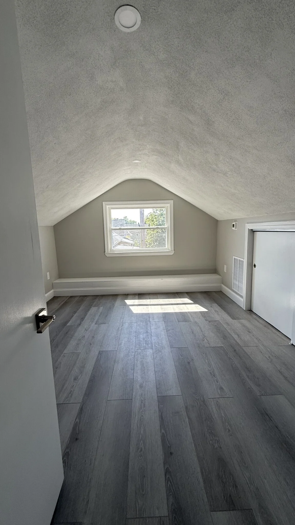 4 bed, 2 bath apartment for rent at 5 Harris Rd Unit 2, Medford — photo 12 of 14