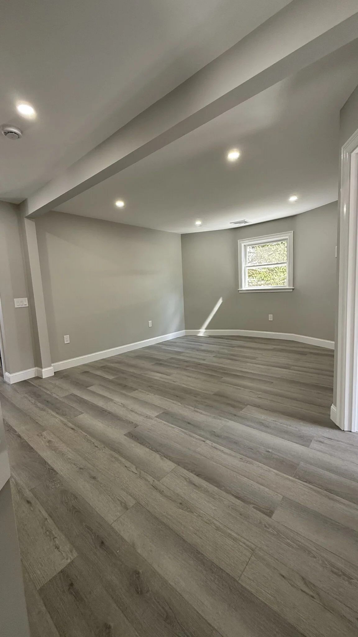 4 bed, 2 bath apartment for rent at 5 Harris Rd Unit 2, Medford — photo 2 of 14