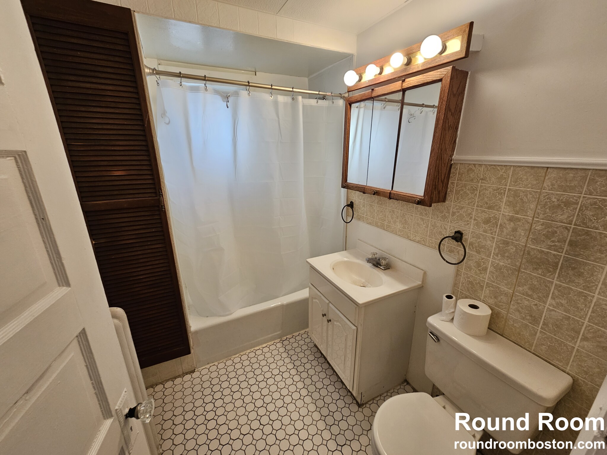 3 bed, 1 bath apartment for rent at 5 Haskell St Unit 3, Allston — photo 6 of 12