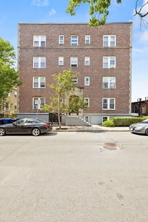 Studio bed, 1 bath apartment for rent at 5 Haskell St Unit 31, Porter Square — photo 8 of 9