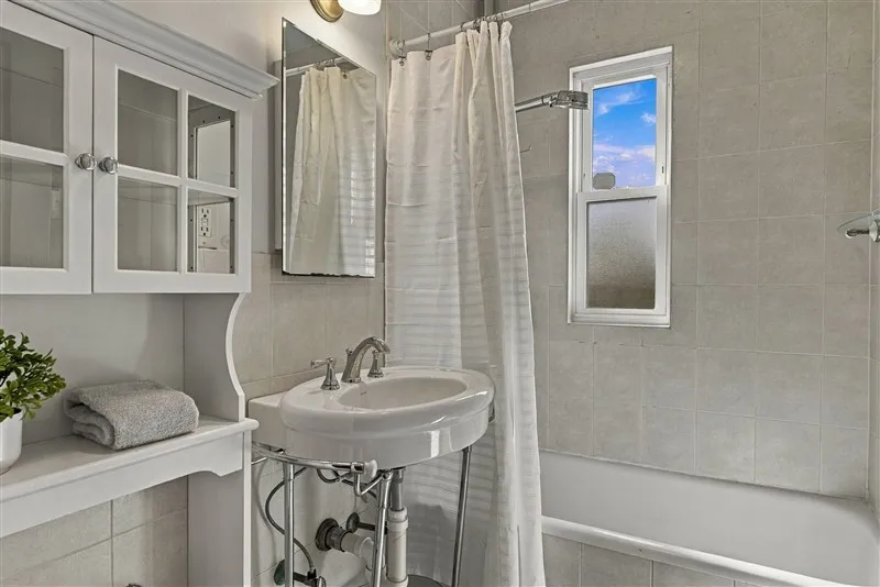 Studio bed, 1 bath apartment for rent at 5 Haskell St Unit 43, North Cambridge — photo 11 of 13