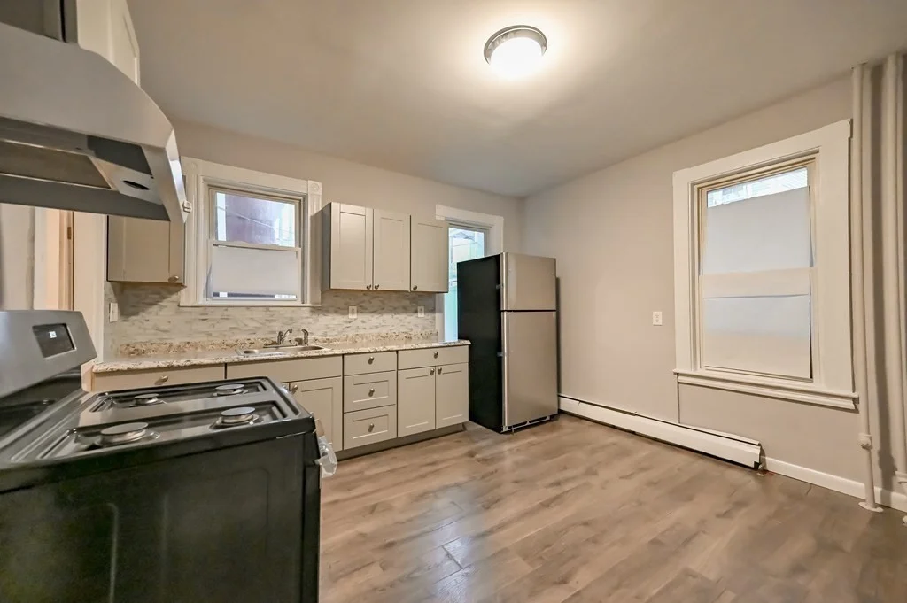 2 bed, 1 bath apartment for rent at 5 Haverford St Unit 1, Jamaica Plain — photo 3 of 15