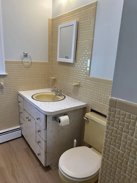 2 bed, 1 bath apartment for rent at 5 Hawthorne Blvd Unit 2, Salem — photo 10 of 16