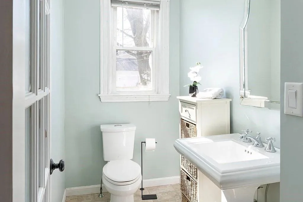 2 bed, 1 bath apartment for rent at 5 Henry St Unit 1, Belmont — photo 11 of 19