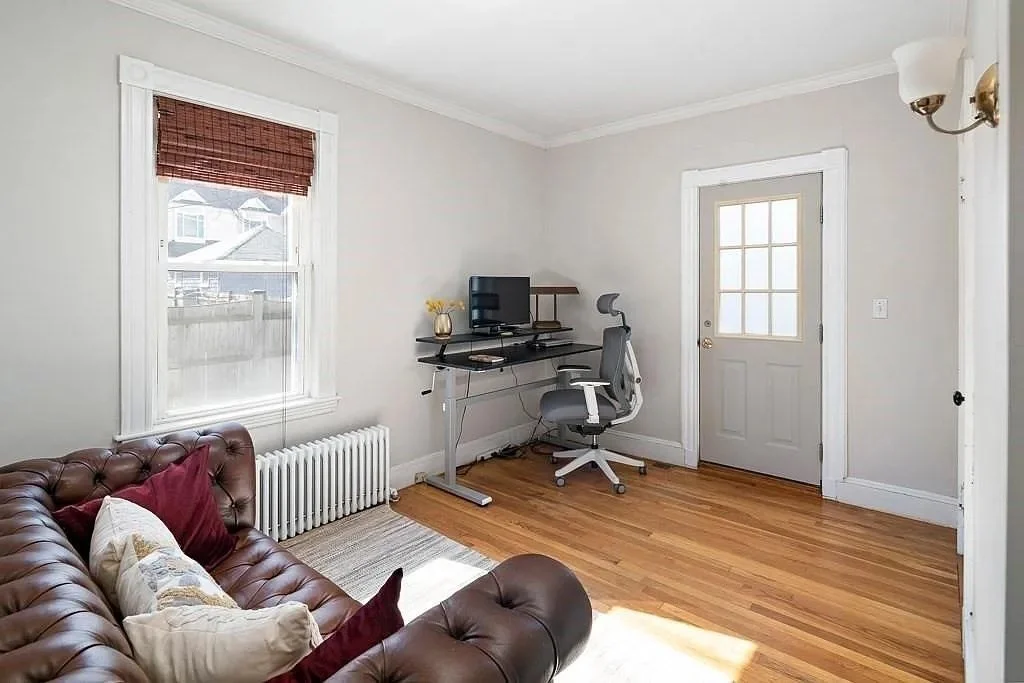 2 bed, 1 bath apartment for rent at 5 Henry St Unit 1, Belmont — photo 15 of 19