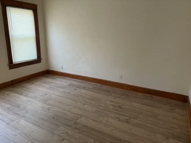2 bed, 1 bath apartment for rent at 5 Hill St Unit 2, Webster — photo 8 of 9