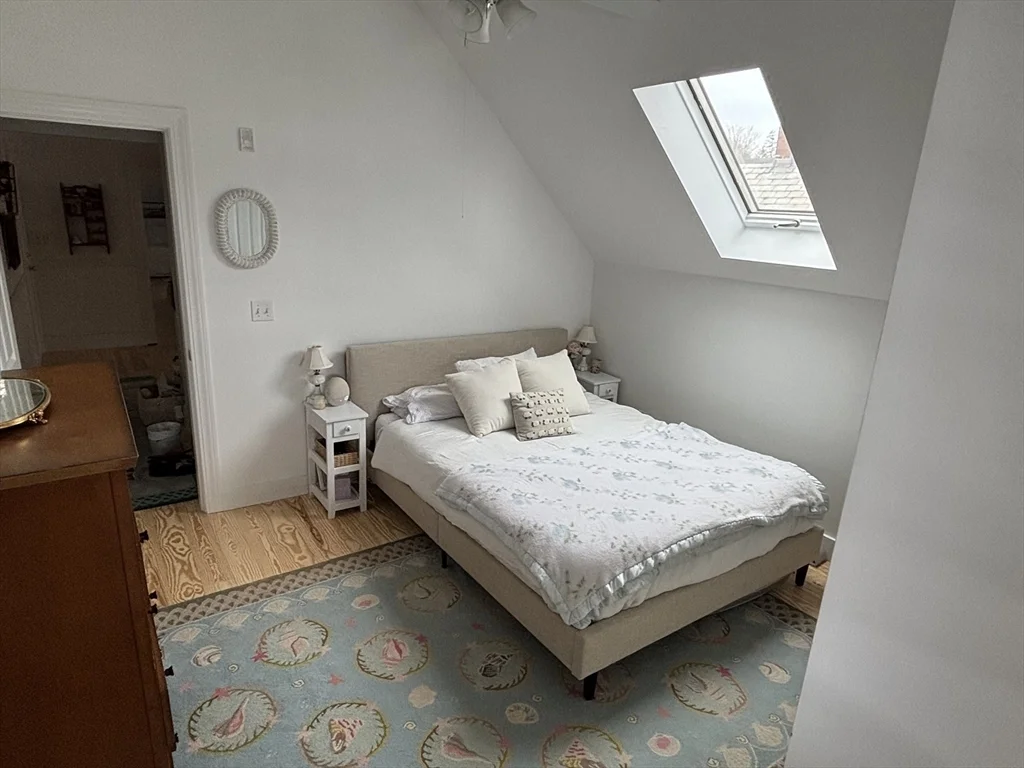 1 bed, 1 bath apartment for rent at 5 Horton St Unit F, Newburyport — photo 16 of 17