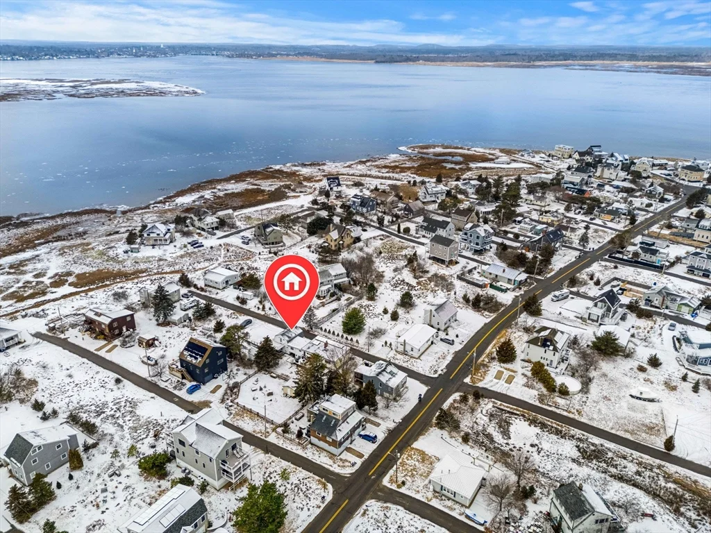 2 bed, 1 bath apartment for rent at 5 I St Unit 2, Plum Island — photo 34 of 36