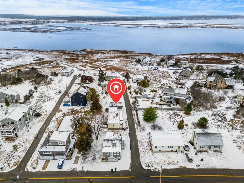 2 bed, 1 bath apartment for rent at 5 I St Unit 2, Plum Island — photo 36 of 36