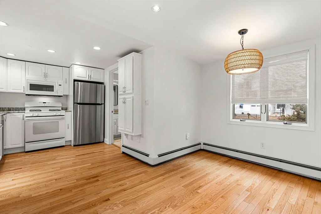 2 bed, 1 bath apartment for rent at 5 I St Unit 2, Plum Island — photo 16 of 36