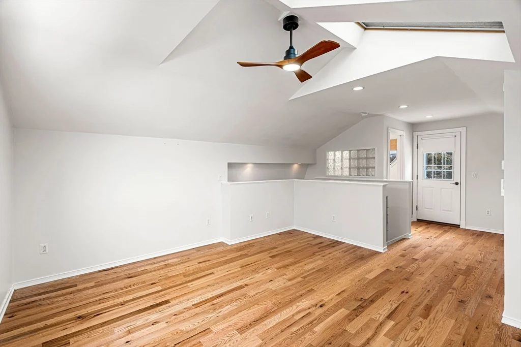 2 bed, 1 bath apartment for rent at 5 I St Unit 2, Plum Island — photo 25 of 36