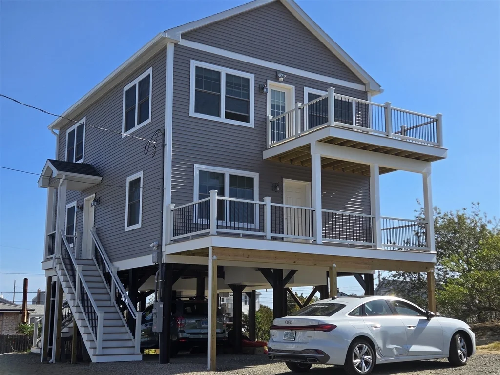 3 bed, 3 bath apartment for rent at 5 K St Unit WINTER, Plum Island — photo 3 of 27